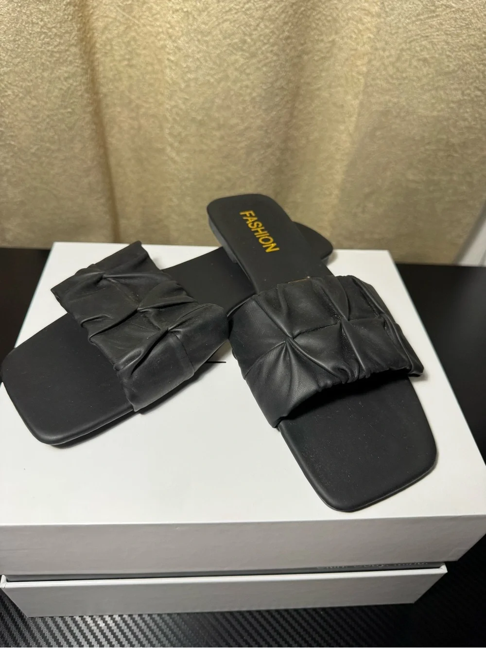 N/A stylish black